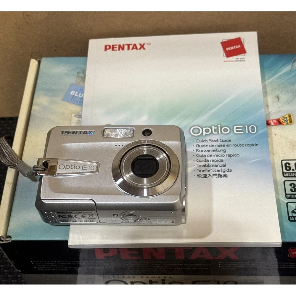 Pentax Optio E10 Compact Digital Camera 6.0MP Silver | Works Great!